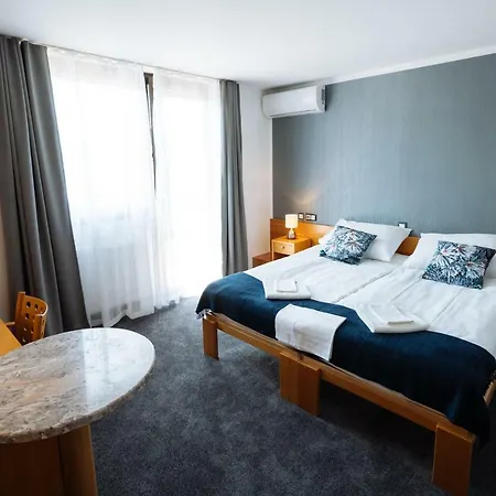 Gh Kolinska -adults Only- 3*