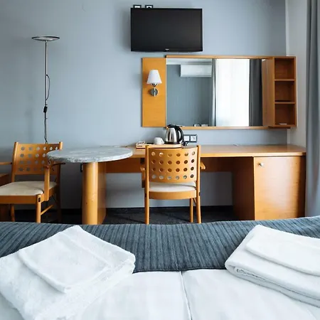 Gh Kolinska (adults Only)