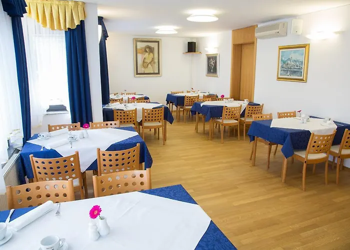 Hotel Gh Kolinska 3*